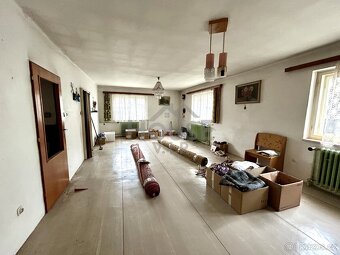 Prodej rodinného domu 240 m², na pozemku 1199 m², Praha - Ho - 9