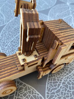 Dřevěný model Tatra Phoenix s návěsem Umikov 39T - 9