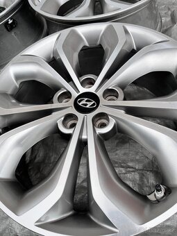 Hyundai SantaFe originál Alu disky - ET 49.5 - model 2015 - 9
