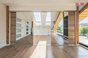 Prodej rodinného domu, 190 m², Praha, ul. Žampiónová - 9