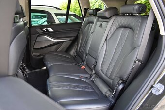 BMW X5 xDrive30d TAŽNÉ 7.MÍST AIR DPH ČR 1.MAJITEL - 9