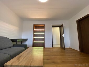 Pronájem moderního bytu 2+1 o výměře 57 m2 - 9