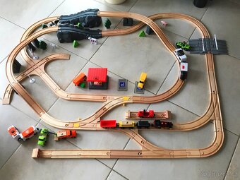 dřevěný vlak, dráha, Playtive, mašinka Tomáš - 9