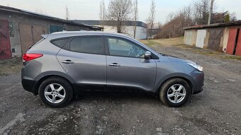 Hyundai IX 35 4x4 2.0 CRDi, automat, tažné, servisované - 9