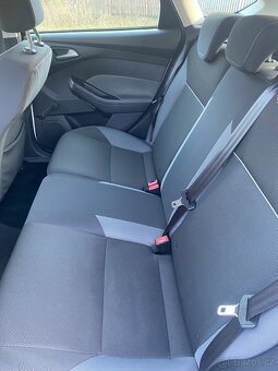 Ford Focus - 9