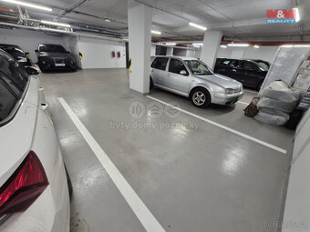 Prodej garážového stání, 20 m², Beroun, ul. Na Náhonu - 9