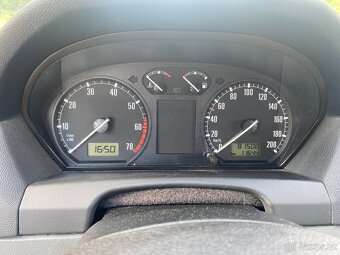 Fabia Junior 1.0 MPI - 9