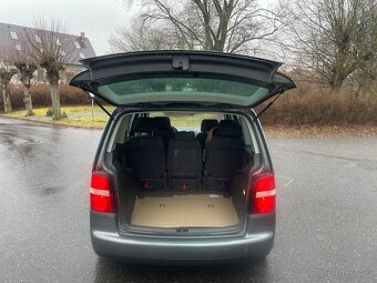Touran Volkswagen 2.0 tdi - 9