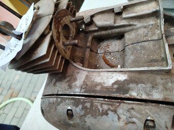 Motor, blok motoru Jawa 175 - 9