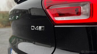 VOLVO XC40, 2.0 D4 (nafta) 4X4 model 2020 - 9