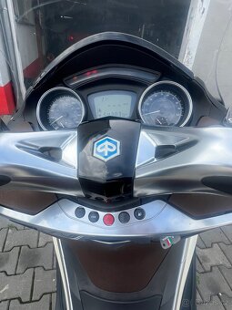 Piaggio X10 500 Executive ABS - 9