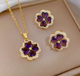 Elegantní dámské soupravy - 9