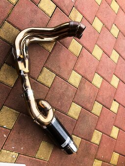 Laděný kompletní výfuk Delkevic, Triumph Street Triple 765 - 9