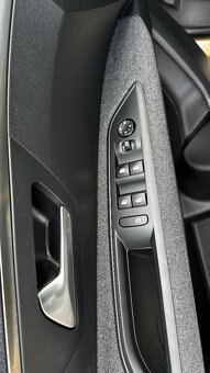 Peugeot 3008 - 9