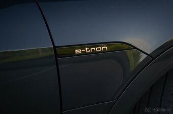 Audi E-tron 55 quattro Advanced - 9