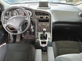 Peugeot 5008 1.6Hdi 82kw rok 6/2012 - 9