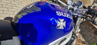Suzuki 650SV - 9