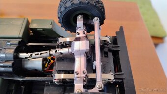 Ural 6x6 RC model - 9