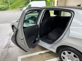 Peugeot 308 1.4i/72 kW/ČR-2. majitel/servisováno/176 tkm - 9