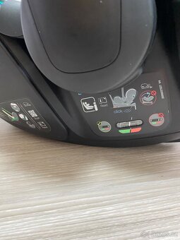 Britax Römer Baby Safe 5Z2 - 9