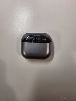 Samsung Galaxy Buds3 Pro stříbrné - 9