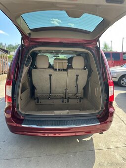 2015 Chrysler Town Country Limited Koža 7 miest - 9