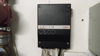 Akumulační nádrž 1000L s regulací - 9