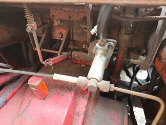 Desta 1622S, nosnost 1,6t. Motor zetor 2011, plně pojízdná. - 9