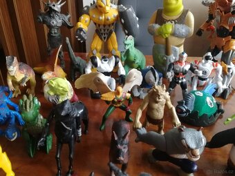 Figurky a zvířata - sbírka - 9
