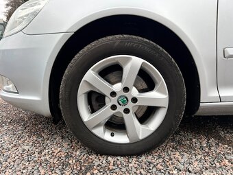 Škoda Octavia II 2.0 TDI Elegance Servis,Stav - 9