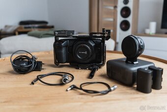 Blackmagic Design Pocket Cinema Camera 4K + Metabones + přís - 9
