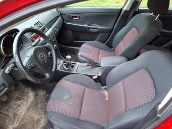 Mazda 3 1.4i 62 kw Klima Model 2005//Na Opravu/// - 9