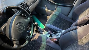 Subaru Forestr - náhradní díly ----- LEVNĚ ------ - 9