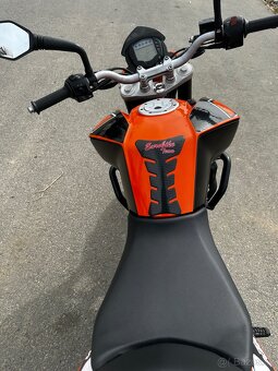 KTM Duke 125 - 9