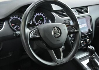 Škoda Octavia 2.0TDi DSG NAVI REZERVACE - 9