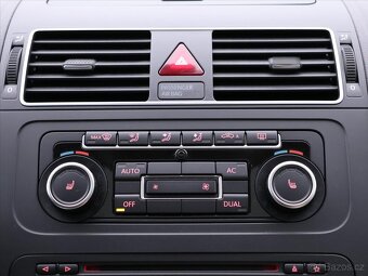 Volkswagen Touran 1,4 TSI 103kW Navi Xenon Pano (2011) - 9