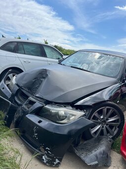 BMW E90 330d 190kw MANUAL - po nehodě - 9