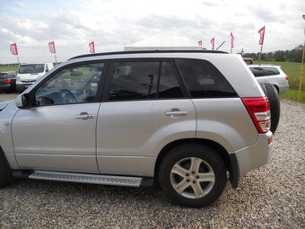 Suzuki Grand Vitara 2.0VVT-i 103Kw 4x4 - 9