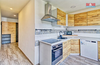 Prodej bytu 2+1, 61 m², Chomutov, ul. Borová - 9