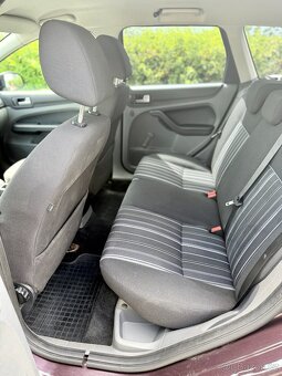 FORD Focus kombi 1.6i 16V 74 kW AUTOMAT, NOVÁ STK - 9
