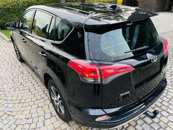 Toyota Rav4 2.0D 105KW MANUÁL 1.MAJITEL KAMERA TAŽNÉ - 9