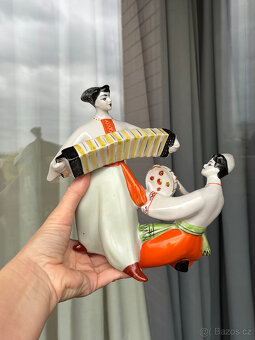 Soška Ukrajinský tanec 18 cm, Polonne USSR - 9