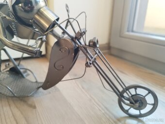 Stojan na víno harley, tříkolka, Stojan na láhev - 9