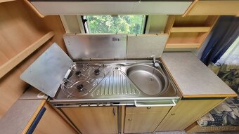 Obytný přívěs, karavan KNAUS - 9