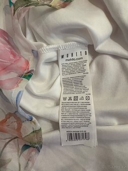 Šaty s květinovým vzorem - 9