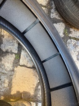 Letní pneu 275/35/22 - 9