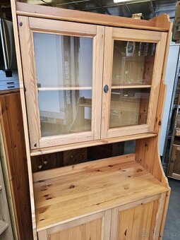 VITRÍNA IKEA LEKSVIK - 9