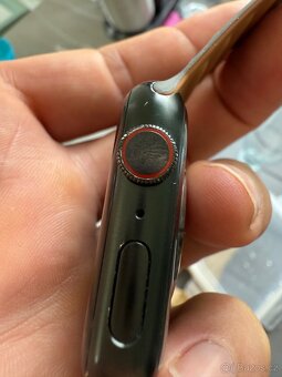 Prodám Apple Watch Series 7 45mm celular - 9