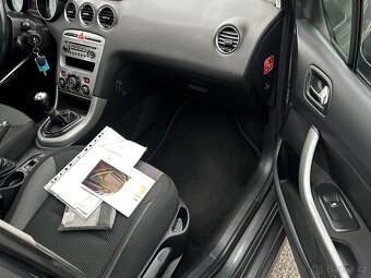 Peugeot 308 SW 1.6i 88kw, r.2012, 1.maj., serviska - 9