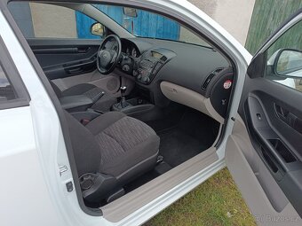 Prodám Kia Cee'd 1,6 benzín 93kW - 9